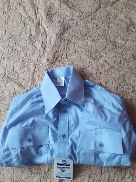 Vând cămașă pompieri nouă ,mărime 41 ,