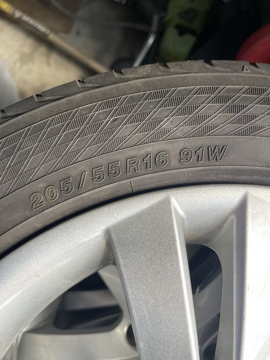 Vand roti bmw seria1, seria3 +cauciucuri de vara