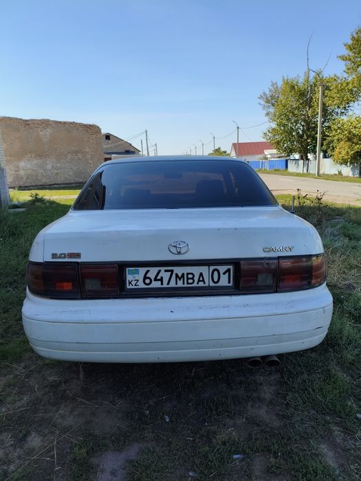 Продам camry 10 v6  в хорошем состоянии