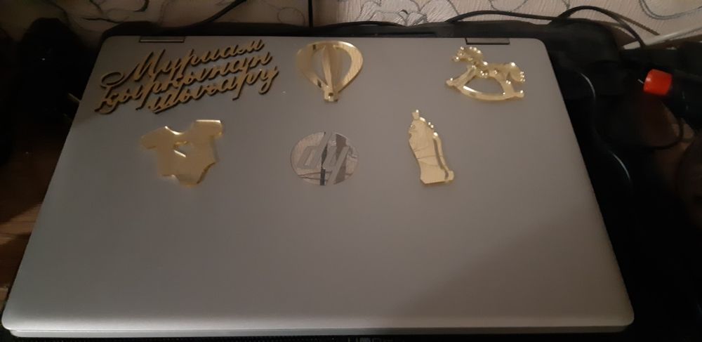 Обменяю ноутбук на телефон