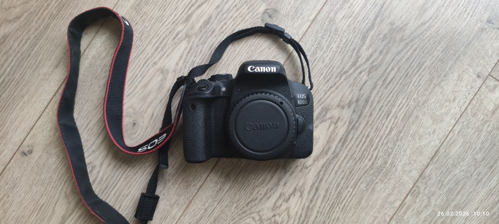 Фотоаппарат Cannon EOS 800D