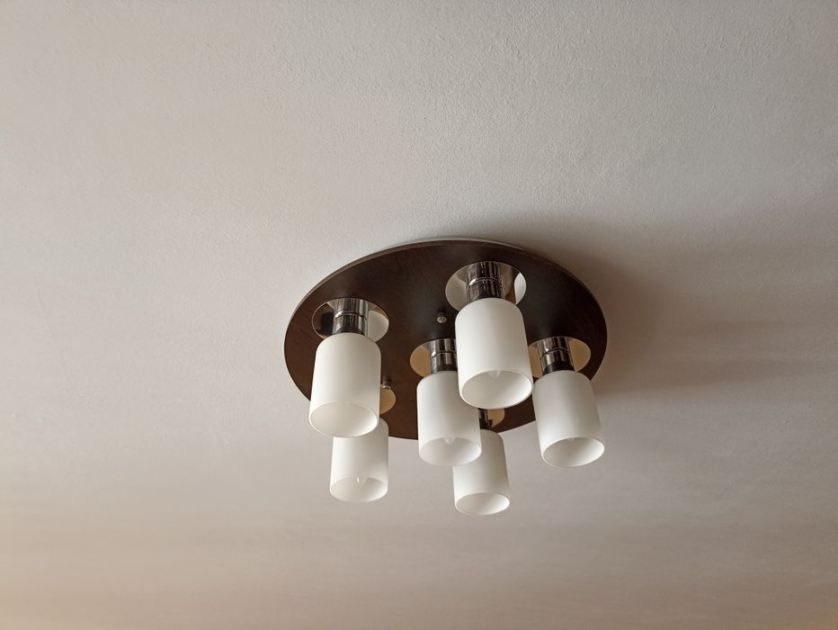 Продавам плафон Атлас 6X40W