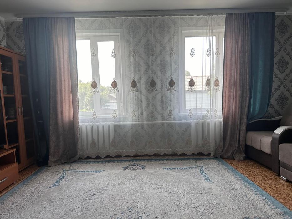 Продам дом 2 этажа.