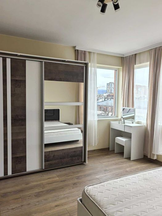 Дава се под наем Четиристаен апартамент в София, Зона Б-18 - 184 кв.м за 897.6 € - Снимка #7