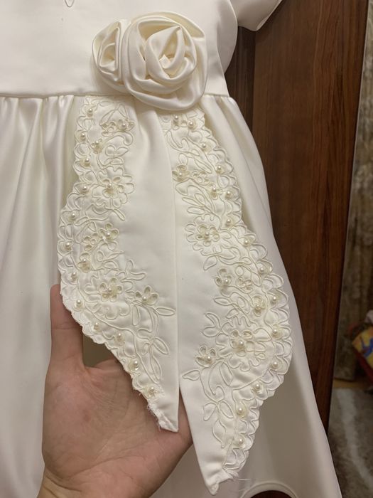 Детское платье в идеальном состоянии