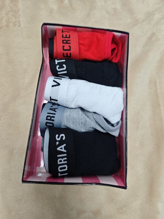 Lenjerie intima Victoria Secret