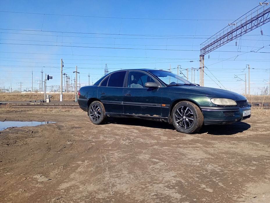 Продам запчасти Опель. Омега б