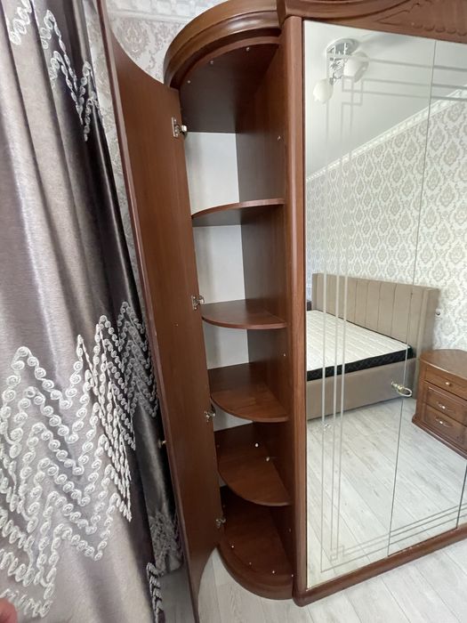 Шкаф 5 ти дверной  с 2 тумбами