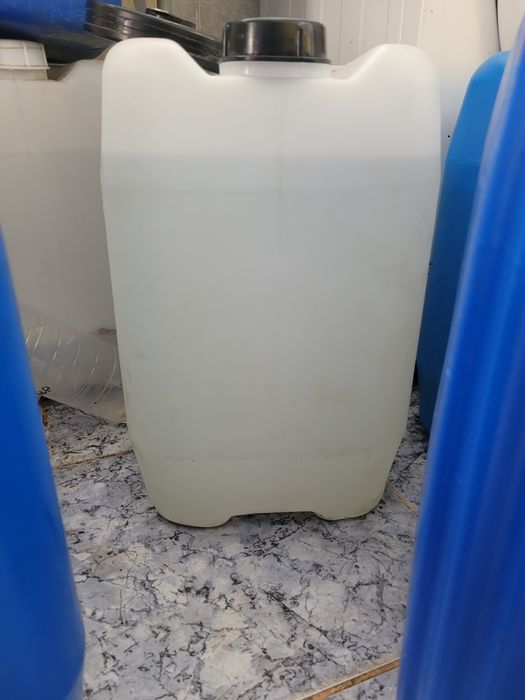 Пластиковые канистры 20 л.