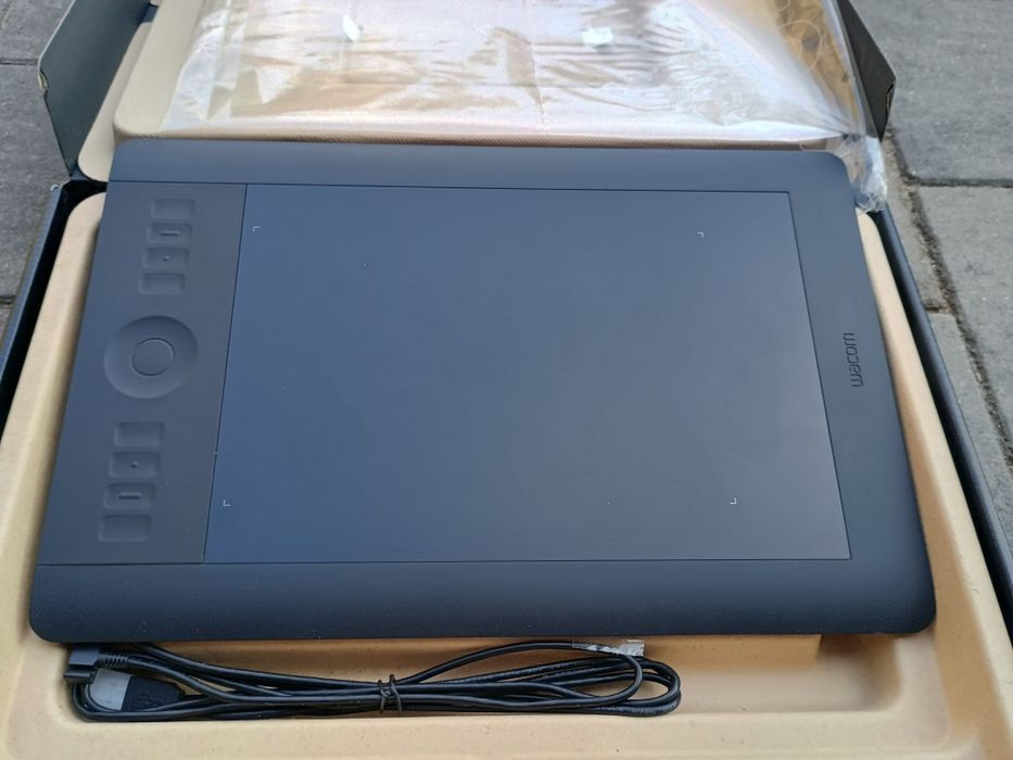 Wacom Intuos5 Touch Medium (PTH-650)