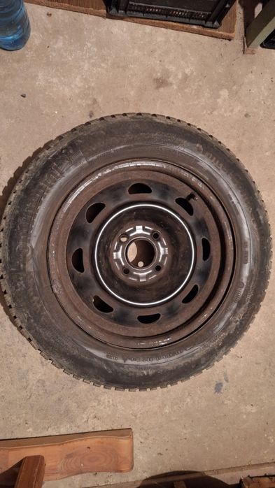 Стоманени джанти-15 цола със зимни гуми 15  Continental + болтове .80