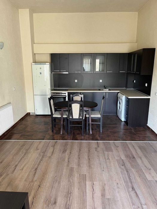 Апартаменти в самостоятелна слънчева сграда в гр. Благоевград