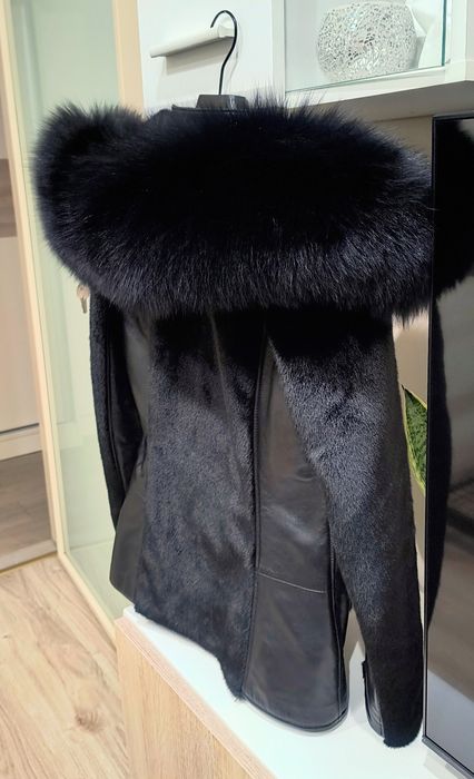 Дамско черно кожено яке палто кожух парка естествен пух косъм лисица