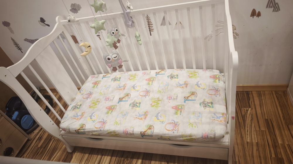 Pătuț bebe 3 in 1 - pătuț bebe, canapea și pat toddler