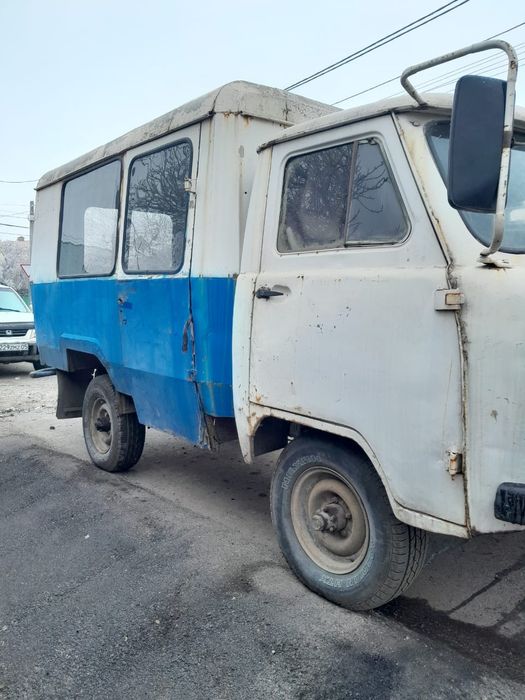 Продам машину 1990 года.