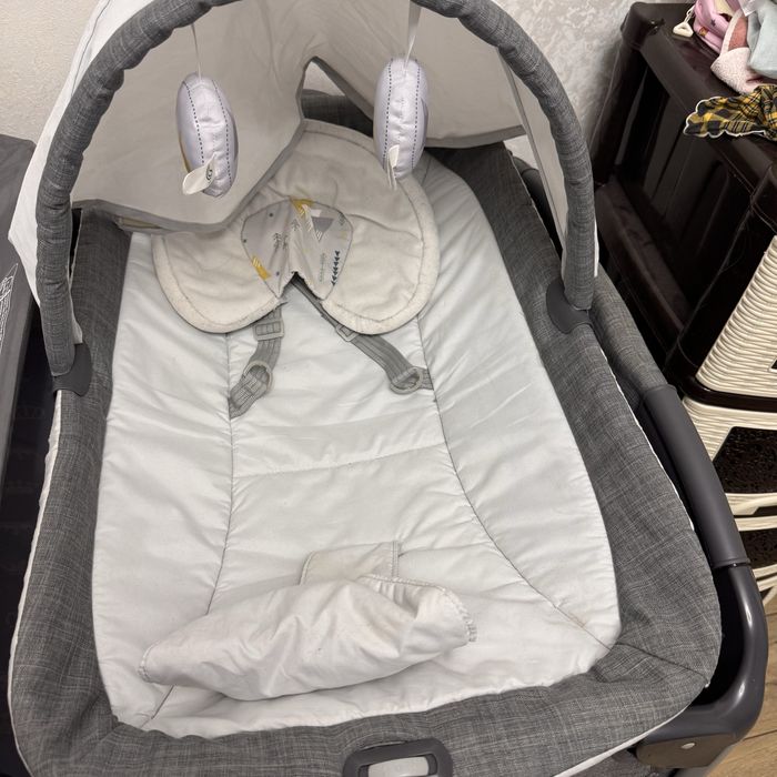 Продаю манеж Joie в отличном состоянии