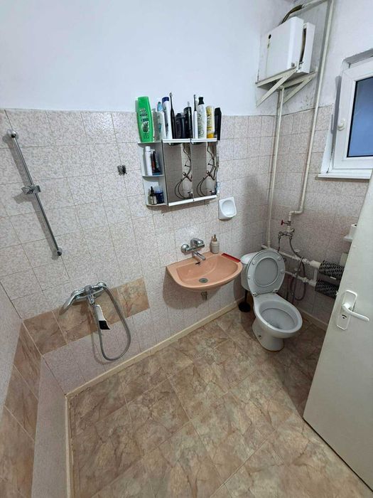 Два етажа от къща - град Асеновград