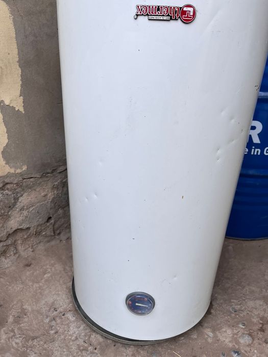 Водонагреватель (аристон)