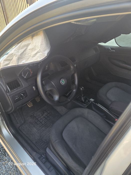 Skoda fabia anul 2006,1.2benzina,euro4