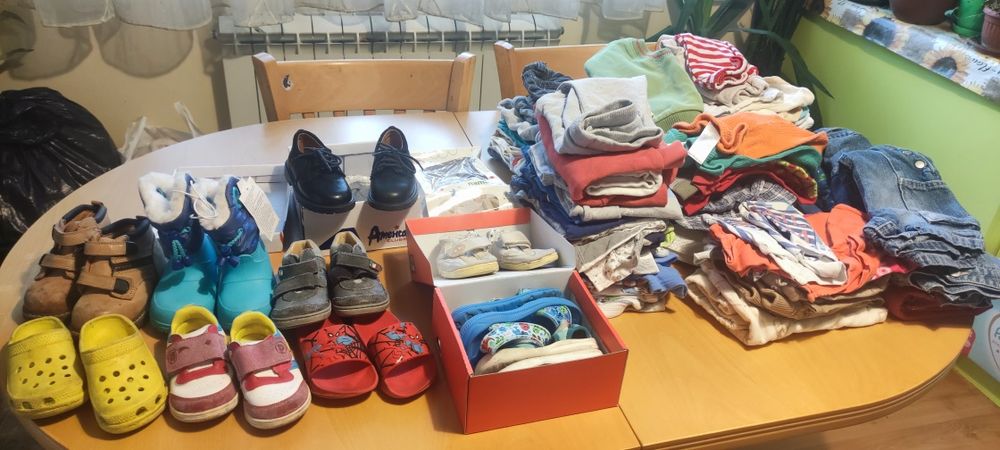 Подарявам дрехи за момче, 80размер.