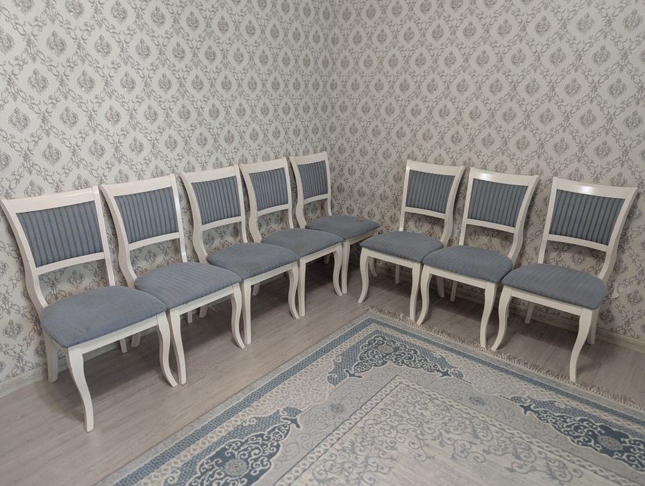 Стулья деревянные