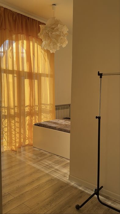 Продам желтую тюль