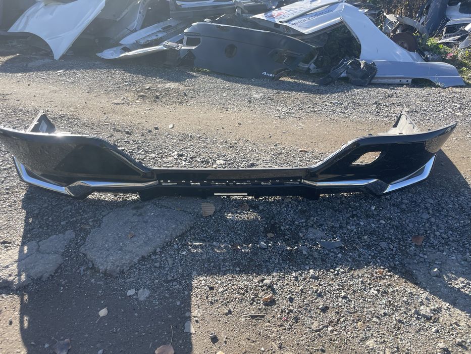 Заден спойлер BMW G70