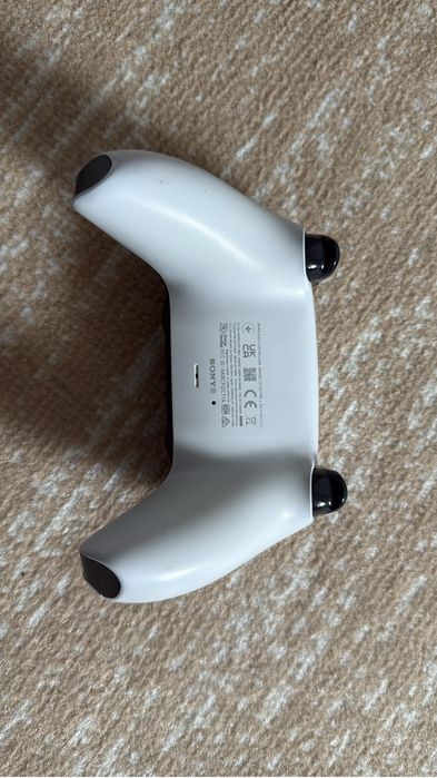 Продам Dualsense в хорошем состояний