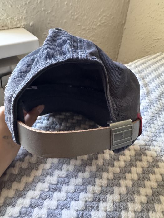 кепка от бренда Tommy Hilfiger