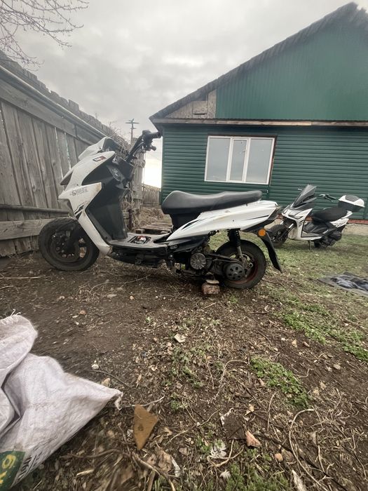 Продам скутер макси