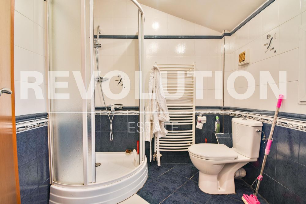 Дава се под наем Къща в София, Надежда 2 - 300 кв.м за 1500 € - Снимка #9