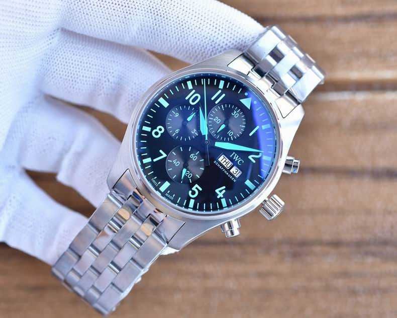 Автоматичен мъжки часовник IWC Pilot’s Watch Mercedes-AMG Petronas F1