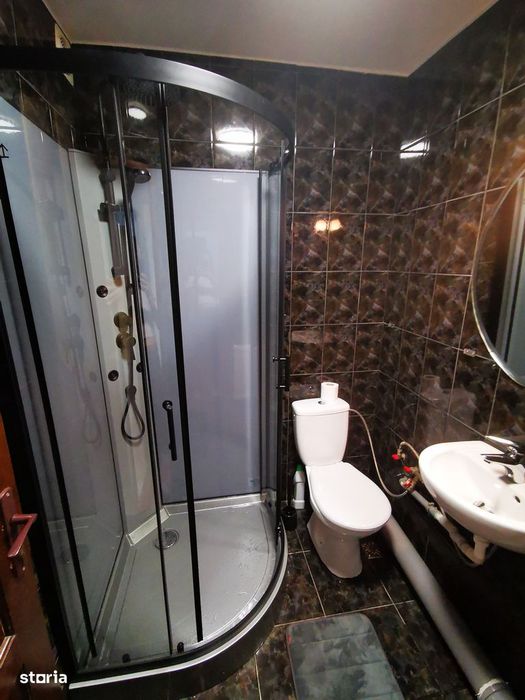 Apartament 3 camere în zona ZORILOR