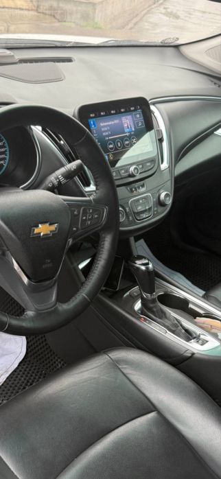 Malibu sotiladi 2020yil 1.5 turbo oq rangi