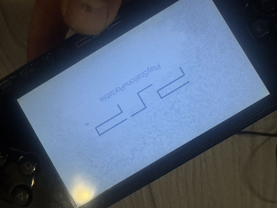 Psp 1003 cu pete pe ecran