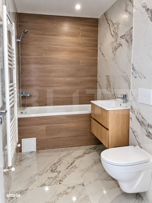 Apartament 3 camere, 70 mp, 2 balcoane, zona Rasnov