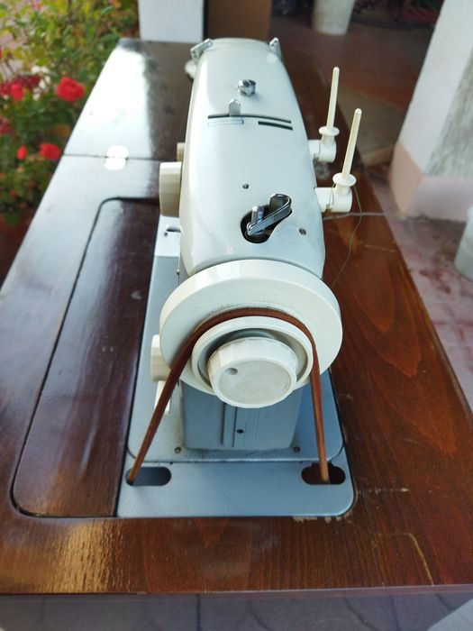 Швейная машина Веритас