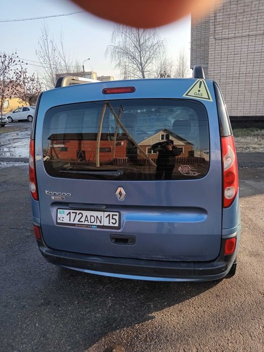 Рено кангу минивэн .