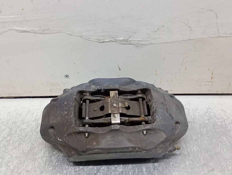 Etrier stanga fata 7P6615105Ae Volkswagen Touareg 2 (7P) (2010 - 2014)