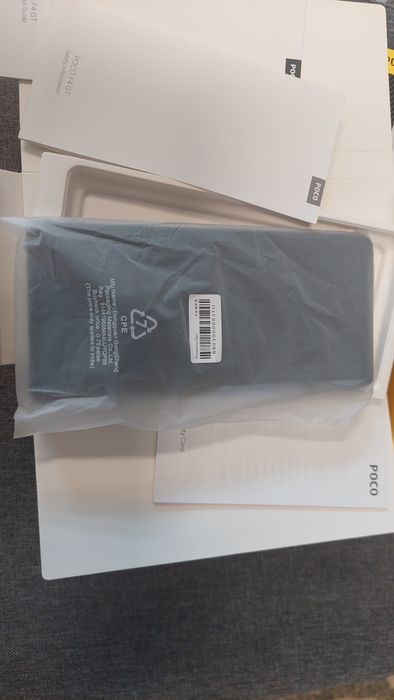 Poco F4 GT Нов Телефон 12GB Ram 256GB Памет