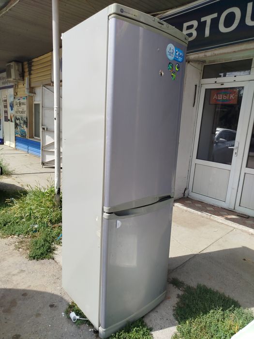 Холодильник от LG с гарантией!