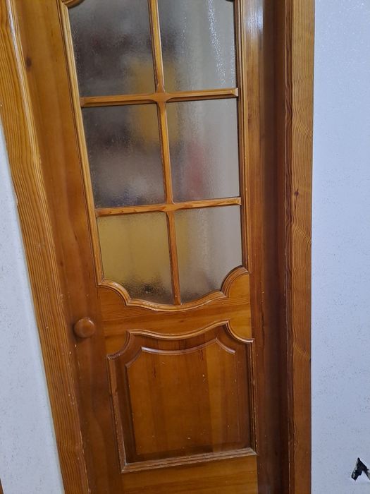 Продам межкомнатные двери