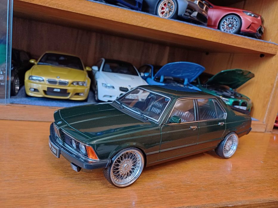 Колекционерски модел/ BMW 7-ма серия/ E23 733i/KKscale 1/18/ тъмнозелен