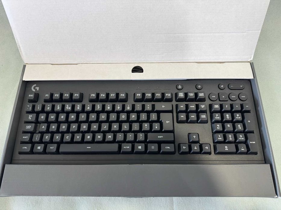 Клавиатура - Logitech G213