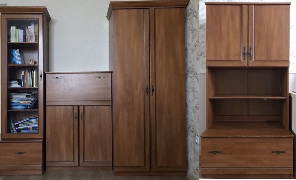 Стенка, горка в гостиную