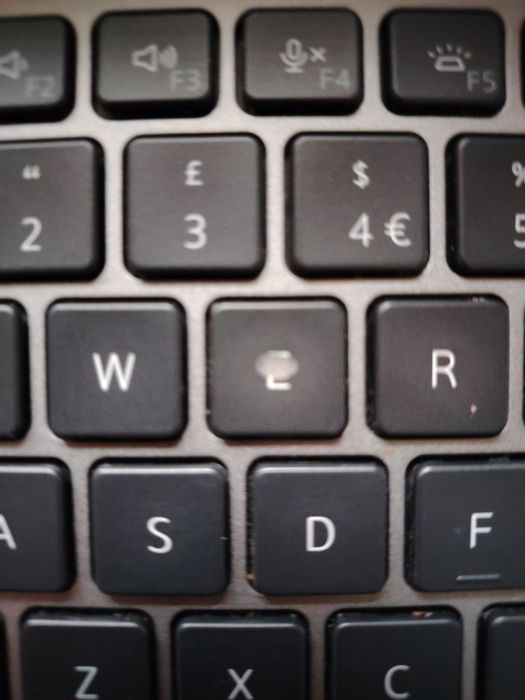 Laptop Dell Latitude 5320 2 in 1 TABLETA NEDETASABILA