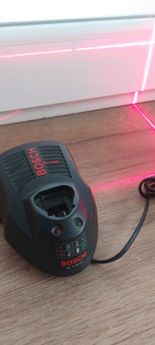 Vând  lasere Bosch