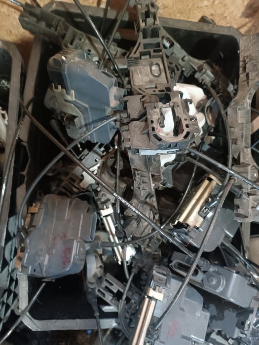 Mecanism ușa senzor optic Megane3 Fluence Koleos Megane2 Scenic2 broasca usa senzor keyless go entry usa Renault Koleos usa bandou haion punte spate