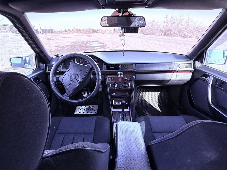 Продам мерседес 124 японец