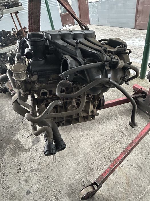Motor 1.6 benzina BSE Vw golf 5 an 2006